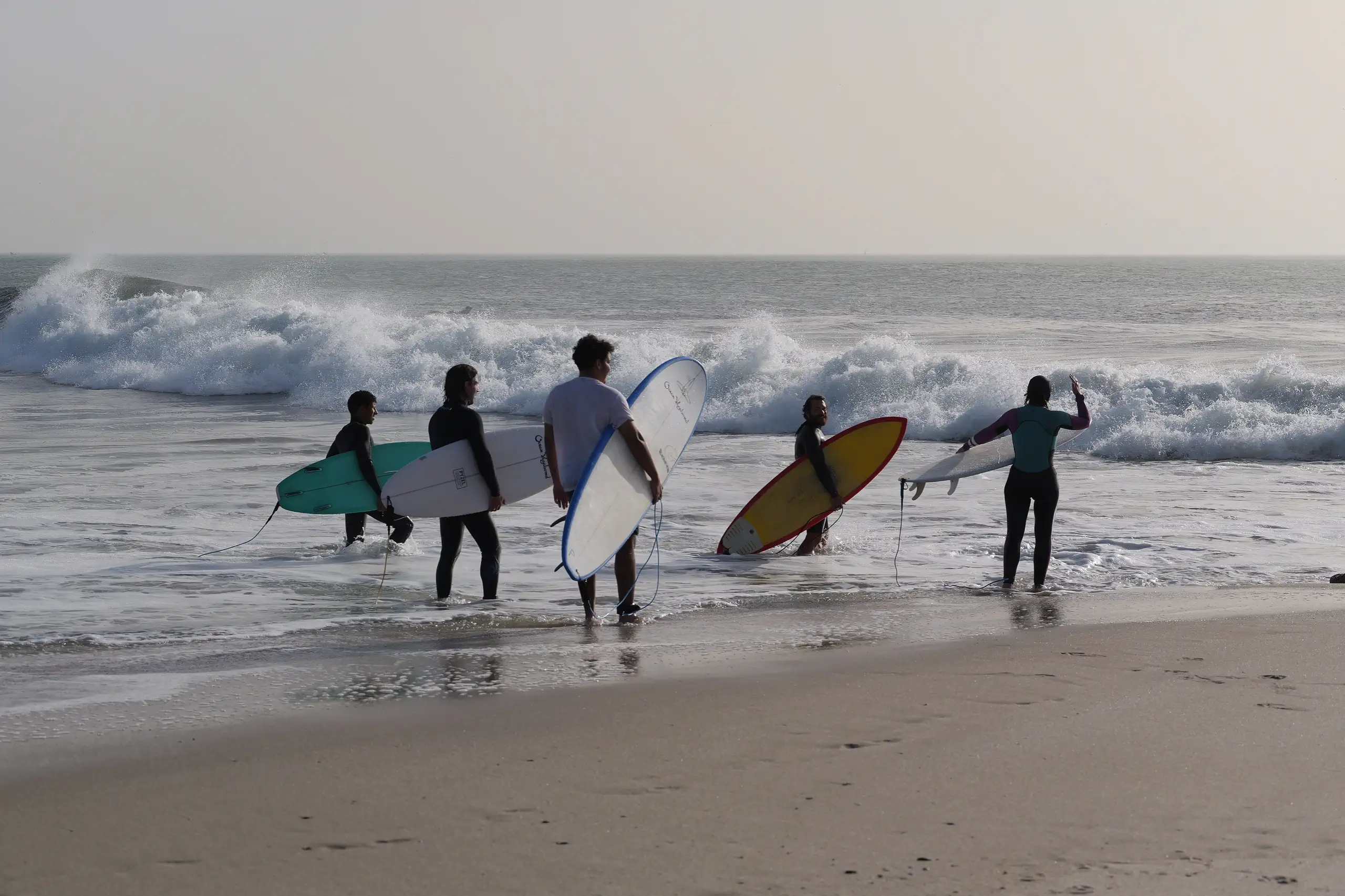 Villaggio surf marocchino con vista sull'oceano