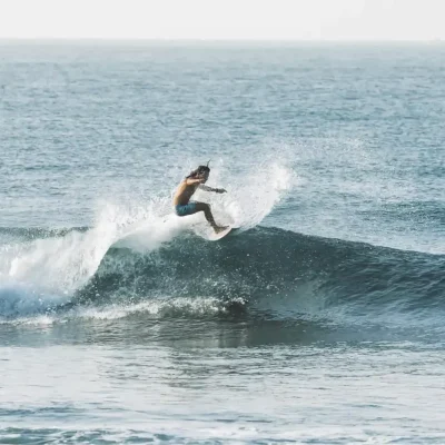 Best Time to Surf Sri Lanka: A Month-by-Month Season Guide