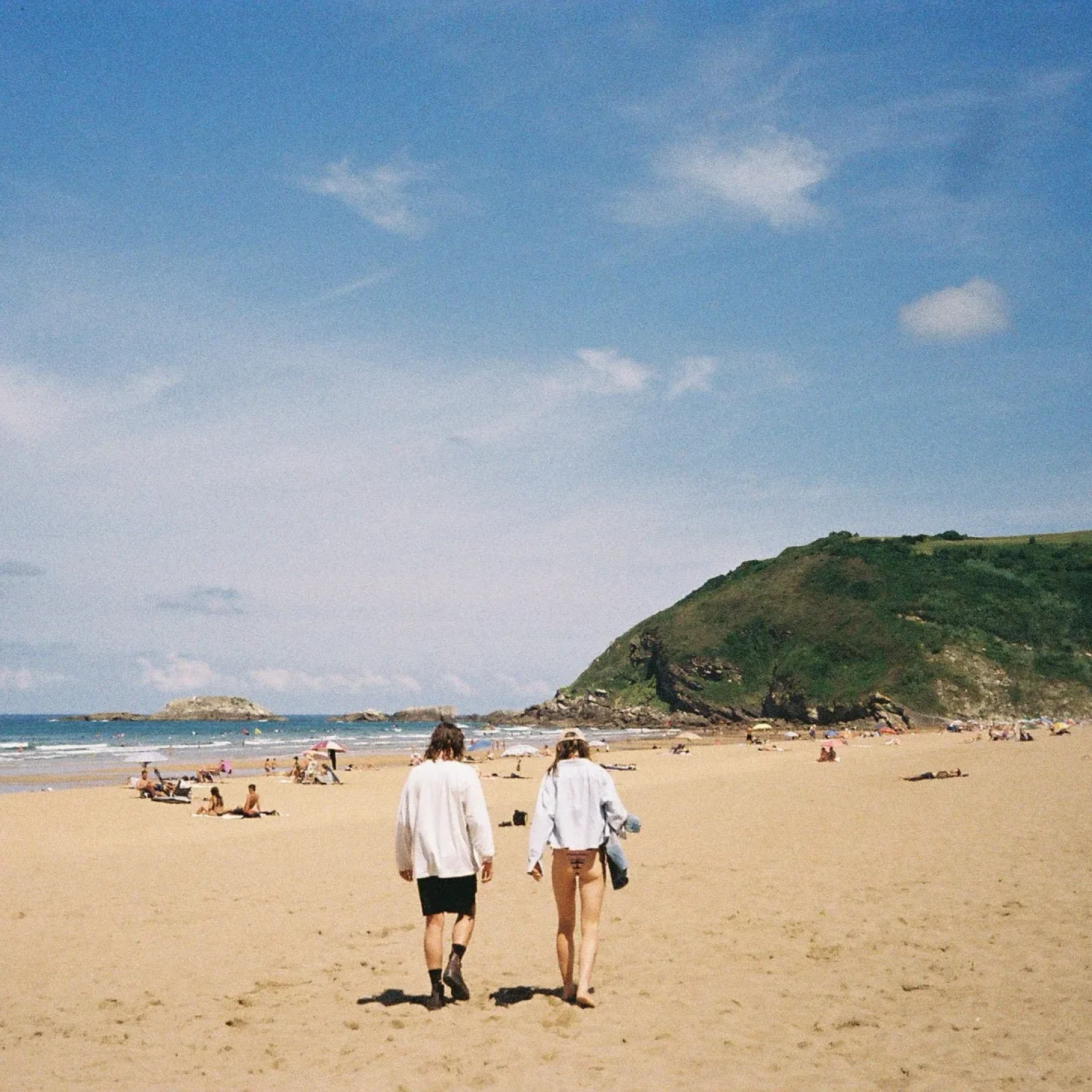 Surf-Action am Strand von Zarautz.