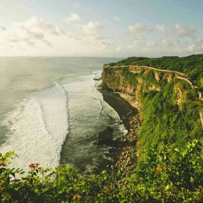 Surf Uluwatu: der Bukit-Halbinsel-Guide