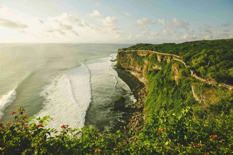 Surf Uluwatu: The Bukit Peninsula Guide